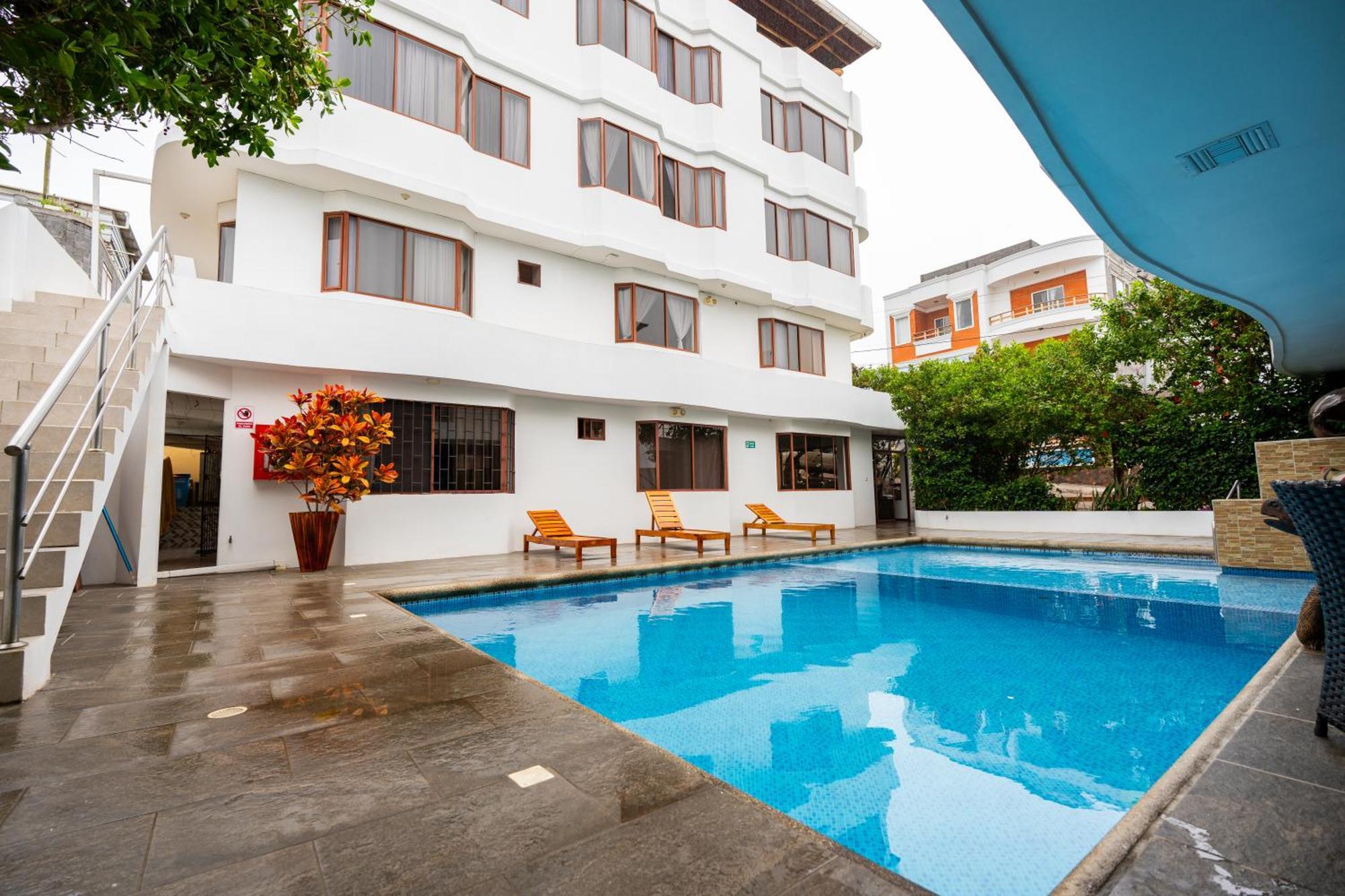 El Descanso Del Guia Puerto Ayora  Exterior foto